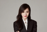 性感女明星杨幂修长身材职场OL装扮 尽显优雅女人味