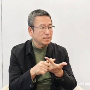 白岩松呼吁提高年轻人个税起征点，保障灵活就业者社保不断线 ...