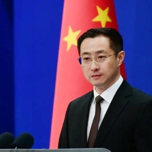 外交部回应美涉黄岩岛错误言论：奉劝美方还南海清净太平 ...
