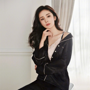 性感女明星杨幂代言维密写真图片