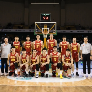 反扑为时过晚，中国男篮世预赛再负韩国男篮